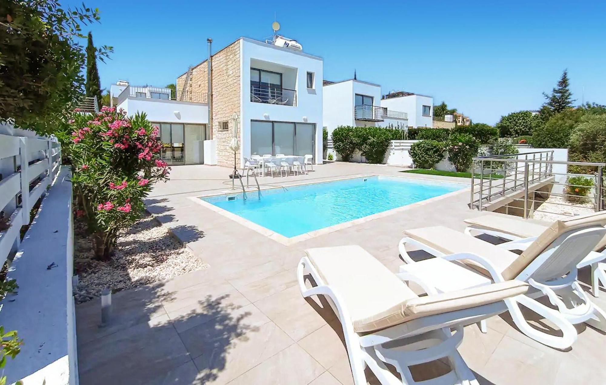 別荘 Amazing In Miliou-paphos With Wifi ネオ・チョリオ